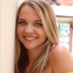 Meet your Posher, Katelyn